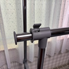 伸縮式 パイプ　ハンガーラックの画像
