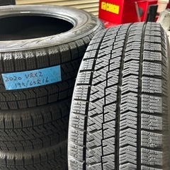 (お取り引き中です)無料です 2020年製 VRX2 スタッドレス 195/65R16  ライズ　BRIDGESTONE の画像