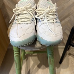 asics テニスシューズ　レディースの画像