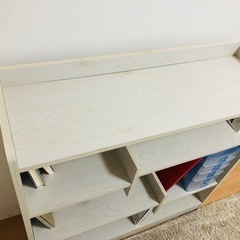 ⭐︎オシャレ本棚⭐︎ サイズ違いの本やバインダーも収納可能【ホワイト】の画像