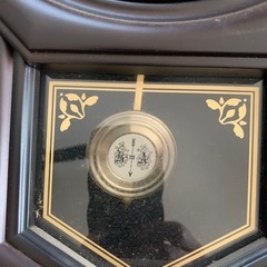 掛け時計　2つ
の画像