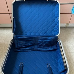 昭和レトロ　スーツケース　鍵無しの画像