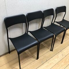 ブラック スタッキングチェア 4脚セット 樹脂座面 スチール脚 軽量 シンプル デザインチェア カフェ オフィス 会議椅子【糸島市内 送料無料】 251005-1の画像