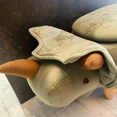 恐竜　トリケラトプス　スツール　椅子　収納ボックスの画像