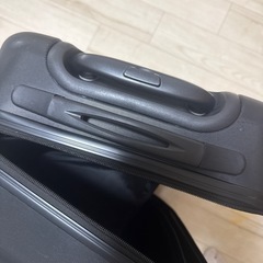キャリーケース　機内持ち込み可能　黒　シンプル　1.2泊むけ向けの画像