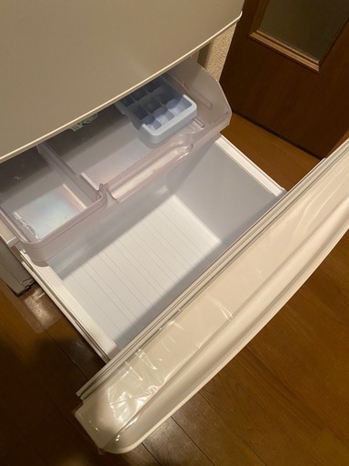 【美品】三菱 2ドア冷蔵庫 MR-P15K-W（146L・2024年製・マットホワイト）半年使用