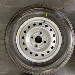 145/80r12 ブリヂストン スタッドレス　ホイール付きの画像