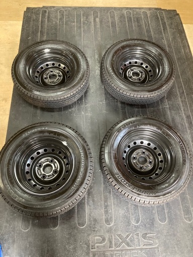 145/80r12 ブリヂストン スタッドレス　ホイール付き