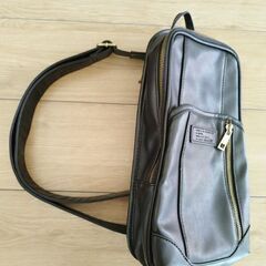 【極美品】ショルダーバッグ　鞄　バッグ　の画像
