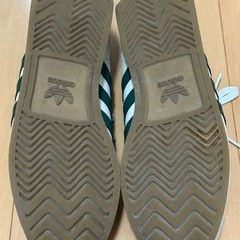 adidas　アディダス　スニーカー　メンズの画像