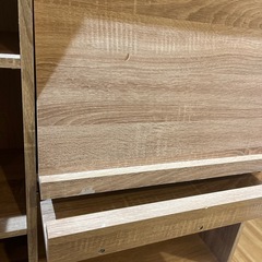 フラップ扉の収納　木目調
の画像