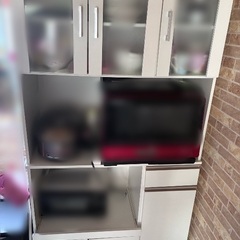 食器棚の画像