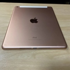IPad 第6世代SIMフリー32GBの画像