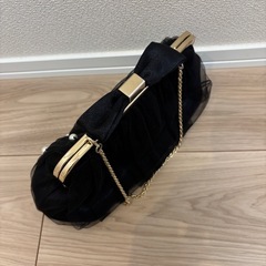 定価9000円ほど パーティーバッグの画像