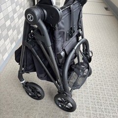 サイベックス メリオ カーボン ブラック ベビーカー cybex 2024の画像
