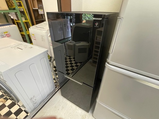 リサイクルサービス八光】2022年製 SHARP 冷蔵庫 ピュアブラック SJ
