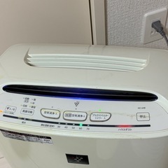 SHARP シャープ KC-A40-W 加湿空気清浄機の画像