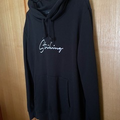 メンズパーカー黒の画像