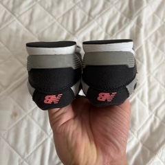 ニューバランス　赤ちゃん子供new balanceスニーカーの画像