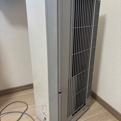 コロナ　窓用エアコンの画像