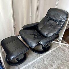 【武蔵小山店】 配送可！　エコーネス　ストレスレスチェア　コンサル　本革　黒　オットマン付き　リクライニングチェア　ノルウェー家具　北欧家具　高級チェア　一人掛けソファ　ヴィンテージ　中古家具　ラウンジチェア EKORNES　Stressless chair　Consul　Black leather　Ottoman included　Reclining chair　Norwegian furniture　Scandinavian designの画像