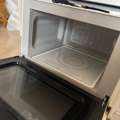 電子レンジてとトースターの画像