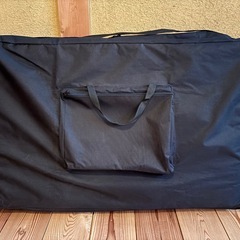 マッサージ施術用折りたたみベッドの画像