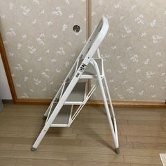 折りたたみ式ふみ台の画像