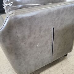 J8625【リユースのサカイ柏店】エア・リゾーム　一人掛けデザインソファ　パーソナルチェア　LAURU　ラウル　レザー　グレー　クリーニング済　参考価格23,990円の画像