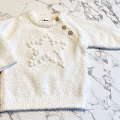 新品同様美品　ふわふわベビーセットアップ　上下セット　ニット　の画像