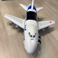 トミカ　ANA 飛行機の画像