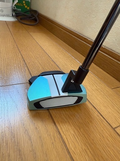 テーラーメイド　パター　GTX アイスブルー美品