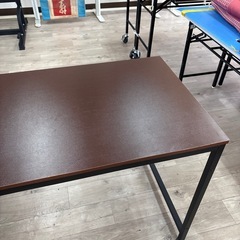 机  パソコンデスク  棚付きの画像