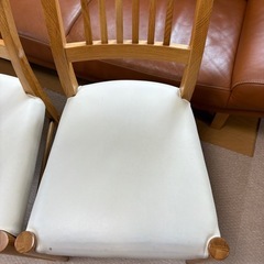 木製スラットバックダイニングチェア2脚セットの画像