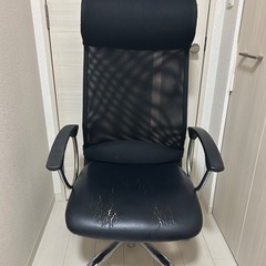 高さ調整できるチェアの画像