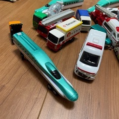トミカ　車のおもちゃ　19個セット　の画像