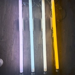 蛍光灯の画像