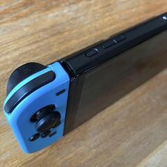 Nintendo Switch 有機EL （ケースつき・4人で遊べます）の画像