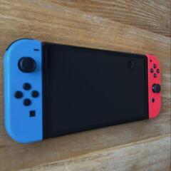 Nintendo Switch 有機EL （ケースつき・4人で遊べます）の画像