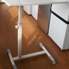 ☆サンワサプライ 100-DESK044 ノートパソコンスタンド 簡易テーブル♪の画像