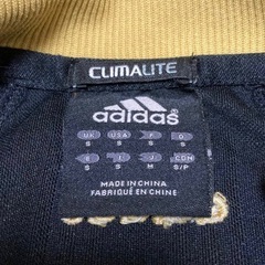 ♦️期間限定♦️adidasトラックジャケットの画像