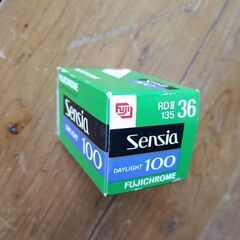 期限切れフイルム　ACROS　2本　SANSIA　1本の画像