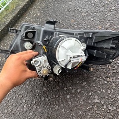 ワゴンRスティングレーヘッドライトの画像