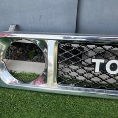 トヨタ　ランドクルーザー70系　BJグリル　純正品　中古の画像
