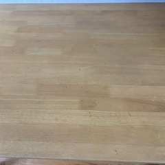 ダイニングテーブルの画像