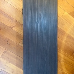 天然木使用の文机の画像