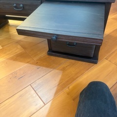 天然木使用の文机の画像