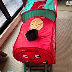 アンパンマン折り畳みとっても大きなSLマン　トンネルの画像