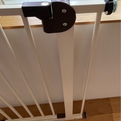 ヘビーゲート　柵　階段さく柵の画像