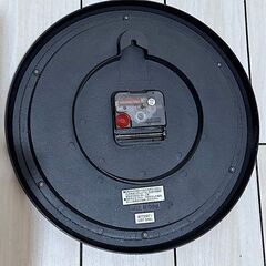 壁掛け時計（アナログ・クオーツ式）静音タイプ（カチカチしない）ブラック × ホワイト シンプルデザインの画像